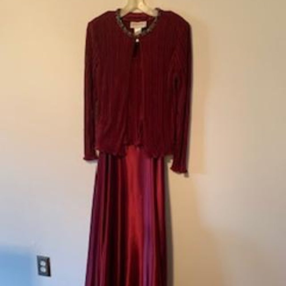 Burgandy Mother of Bride/groom dress Size 10